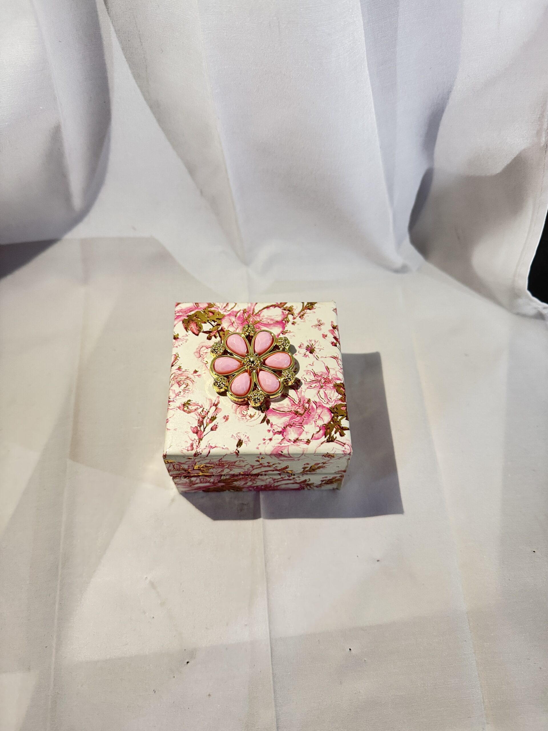 Pattern Flower Ring Box