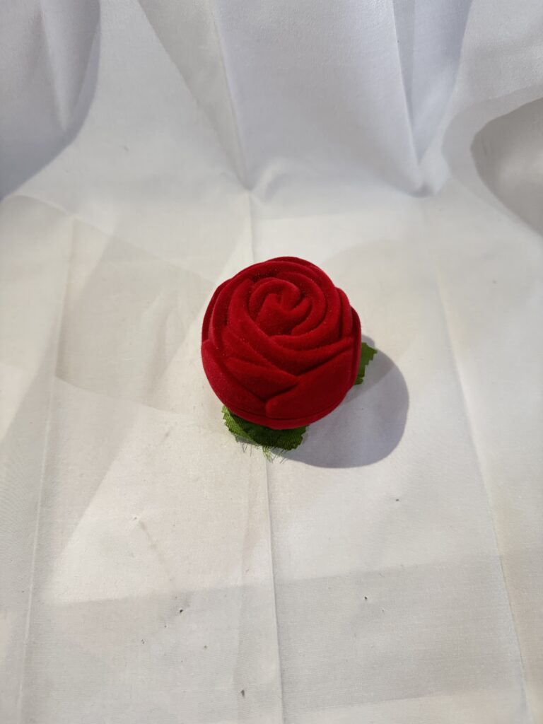 3.Red Rose Ring Box